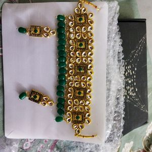 zaveri pearls neckpiece / jewellery seteith earrings