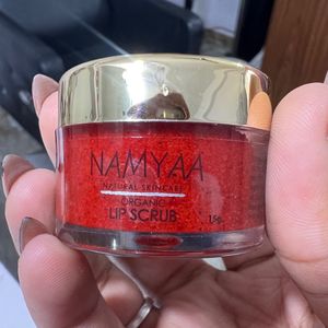 Namya Lip scrub