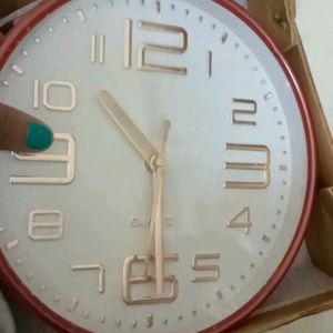 Wall Clock Golden/White Working/7 Days Used