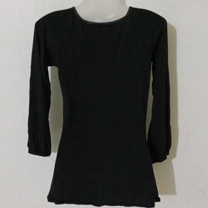 BLACK FULL SLEEVE TOP