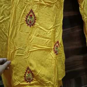 Haldi Pachrangi Suit