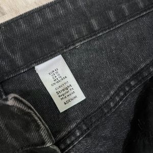 H&M CURVY STRAIGHT FIT JEANS