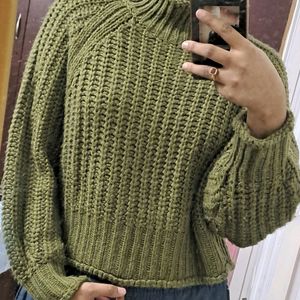 H&M Olive Ribbed Cropped Sweater