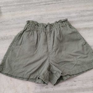 Girls Daily Wear Shorts And Shirts