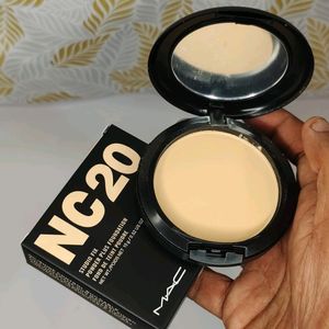 Mac Studio Fix Professional Compact