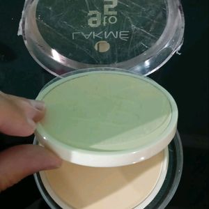 Lakme 9-5 Flawless Compact