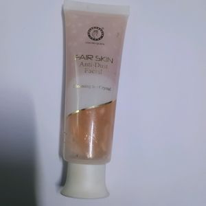 Colors Queen Fair Skin Anti Dust Facial Cleanser