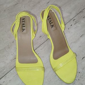 Yellow Heel In Good Condition