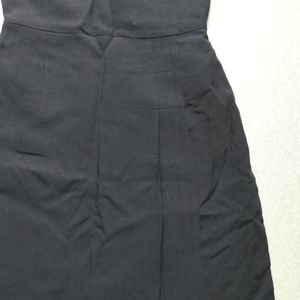 Black Sleeveless Fitted Dress