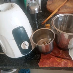 Prestige Mixer Grinder