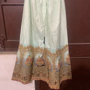 Very Good Looking Frock&garara Set