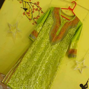 Lucknowi Kurta+ Separate Inner+ Chiffon Dupatta💚