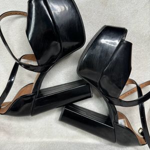 Very Comfortable Black Platform Block Heels