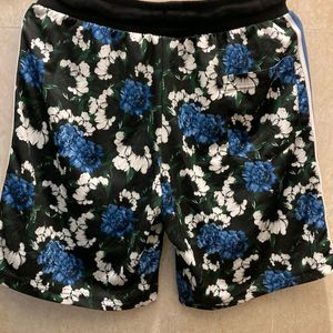 MAX Men Mid-Rise Floral Print Regular Fit Short.