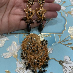 Polio Black Pendant Set