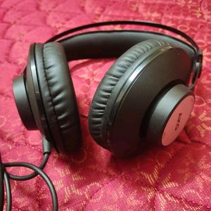 Awesome AKG K72 Black Closed Back Studio Headphone