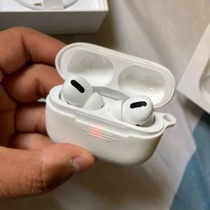 Earbuds New With Tag