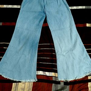 Bell Bottom Jeans And Straight Fit