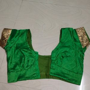 Green Saree With Blouse