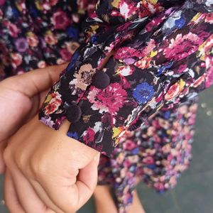 Price Dropped ⚡ ⚡ ⚡ Soft Floral Zara Dress