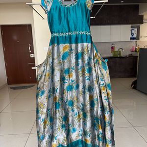 Simple and Elegant Ethnic Frock