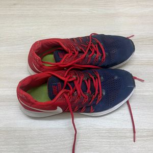 Used Nike Shoe