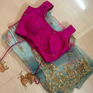 Blue Saree With Stiched Pink Blouse 🩷