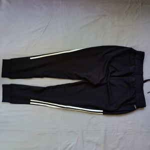 Adidas black track pant looking good