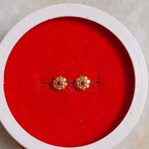 Beautiful New Flower Desine Studs