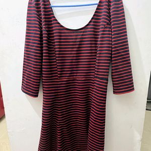 Blue & Peach Horizontal Stripes Middle