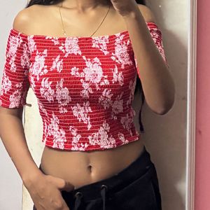 Red Crop Top With Sleeves