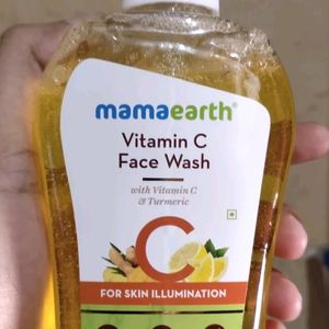 Mama Earth Vitamin C face wash (250ml)