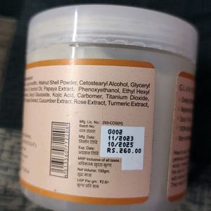 Glamveda Papaya And Apricot Scrub