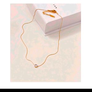 Dainty Solitaire Neckpiece