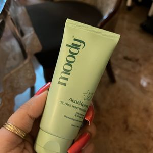 Moody anceXpert Face Wash And Moisturiser Combo