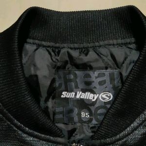 Sunvalley Black Zipper Varsity