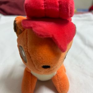 Pokemon Vulpix Keychain