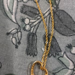 Stylish Chain With A Heart Locket