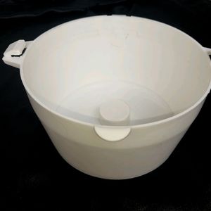 Dough Maker With Measuring Cup