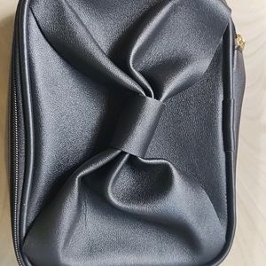 Smytten Black Bow Bag