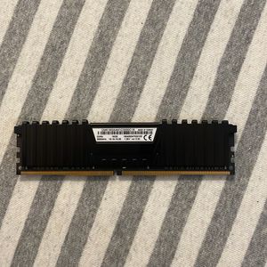 Corsair Vengeance LPX 16GB DDR4 RAM