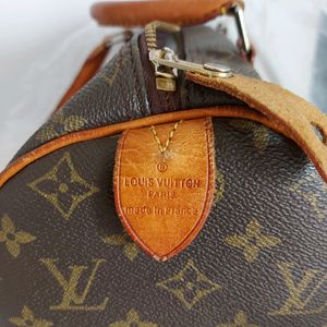 Authentic Louis Vuitton Speedy