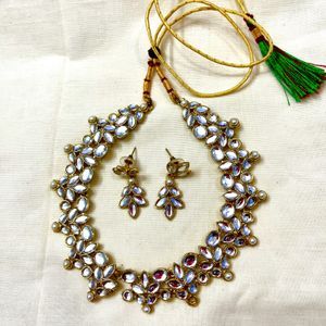 Kuntan Earrings And Necklace Set