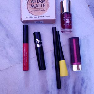 Makeup Set  In Combo Offer