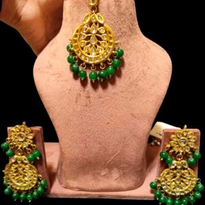 Kundan 02 jewellery sets