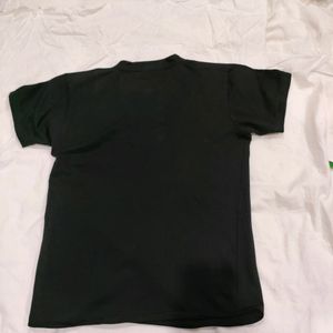 Black T-shirt With Buttons