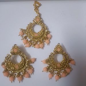 Set Of 2 Peach Earrings With Maang tika