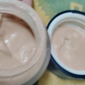 Foundation &face powder