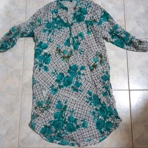 PRETTY KURTI