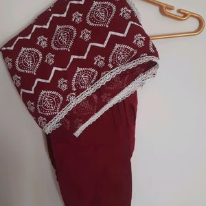 Set Of Gerua Pant And Dupatta